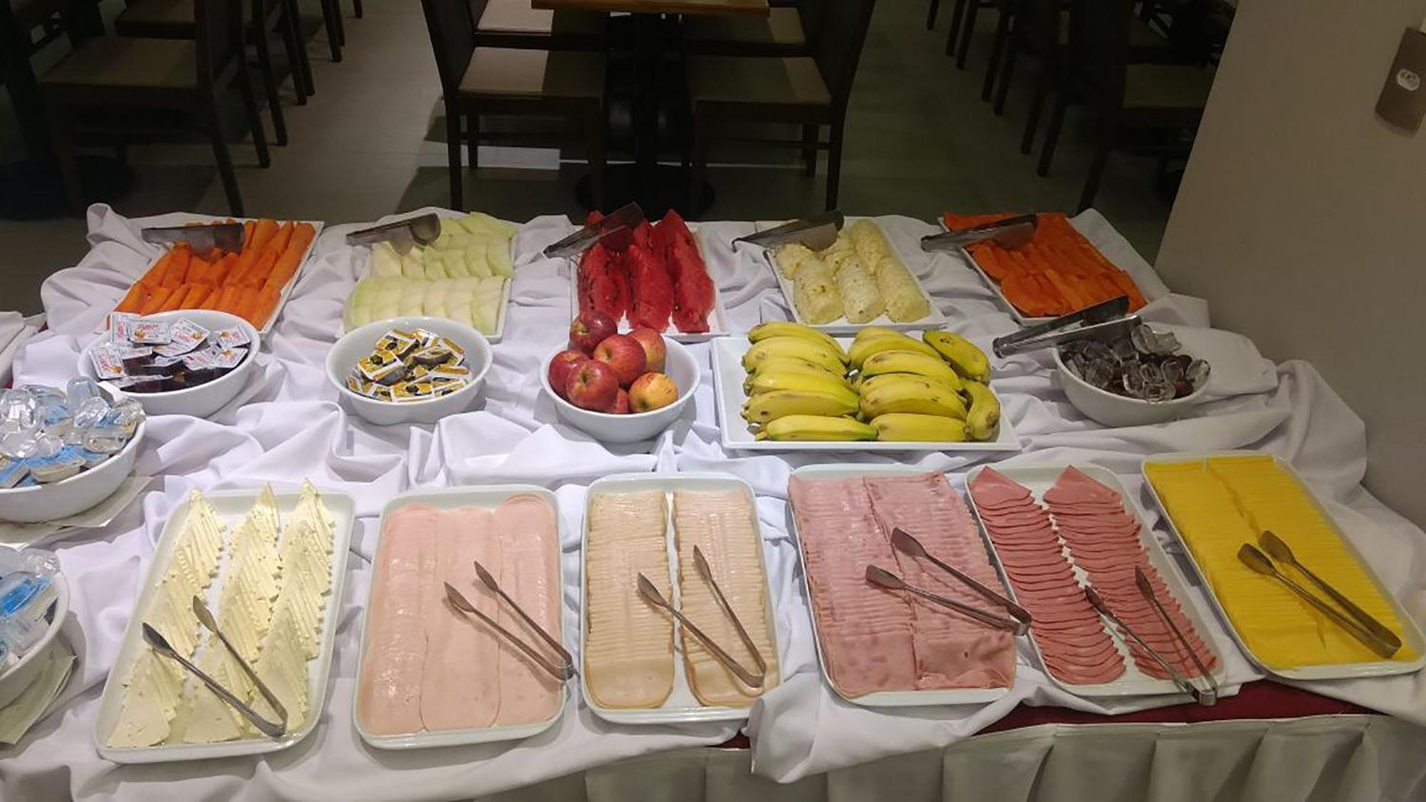 Hotel Atlantico Travel Copacabana Rio de Janeiro Esterno foto Breakfast buffet