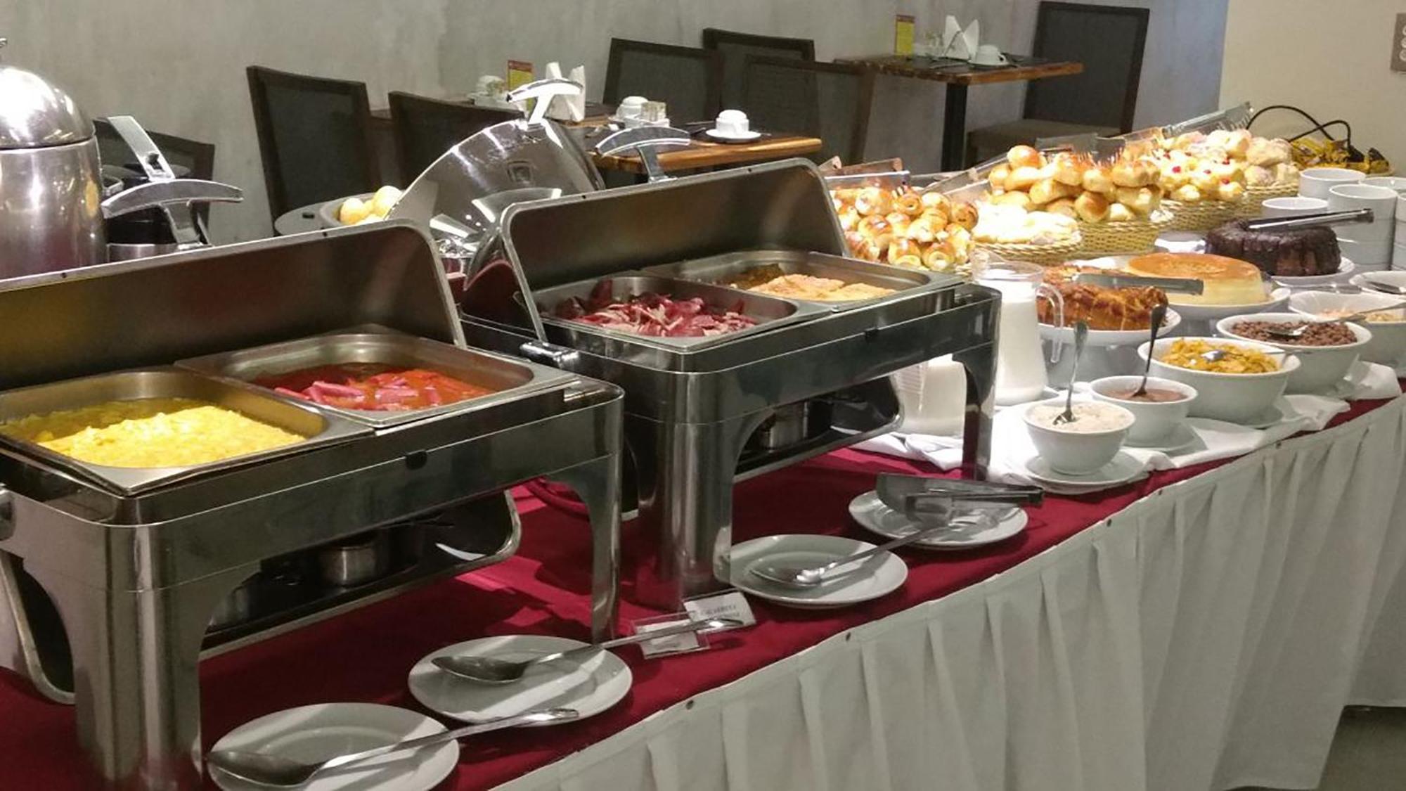 Hotel Atlantico Travel Copacabana Rio de Janeiro Esterno foto Breakfast buffet