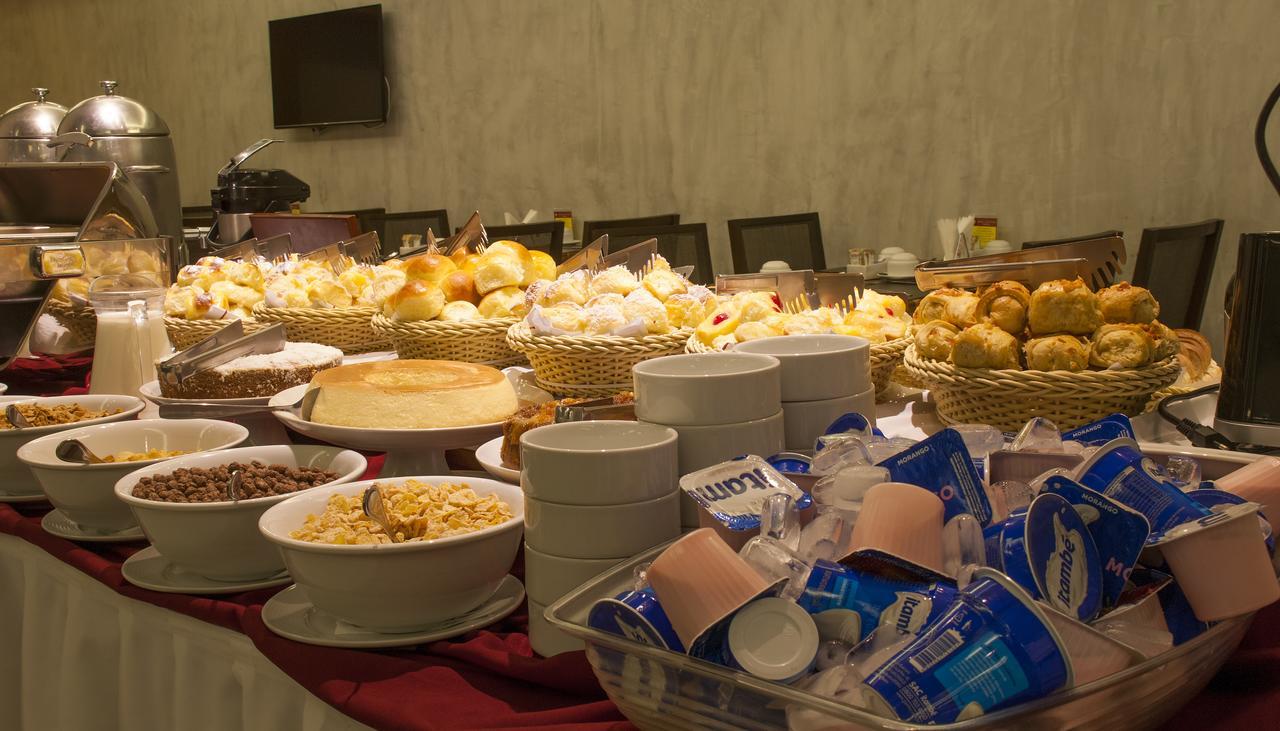 Hotel Atlantico Travel Copacabana Rio de Janeiro Esterno foto Breakfast buffet