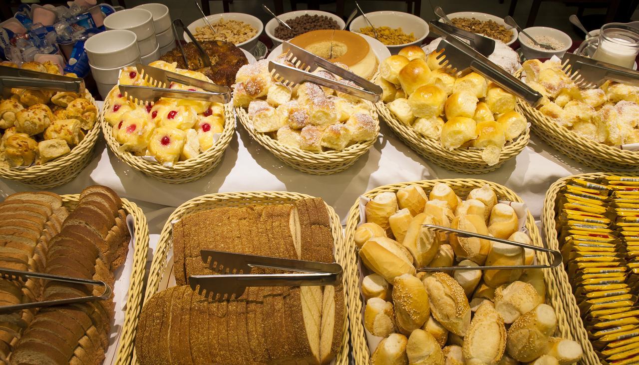 Hotel Atlantico Travel Copacabana Rio de Janeiro Esterno foto Breakfast buffet